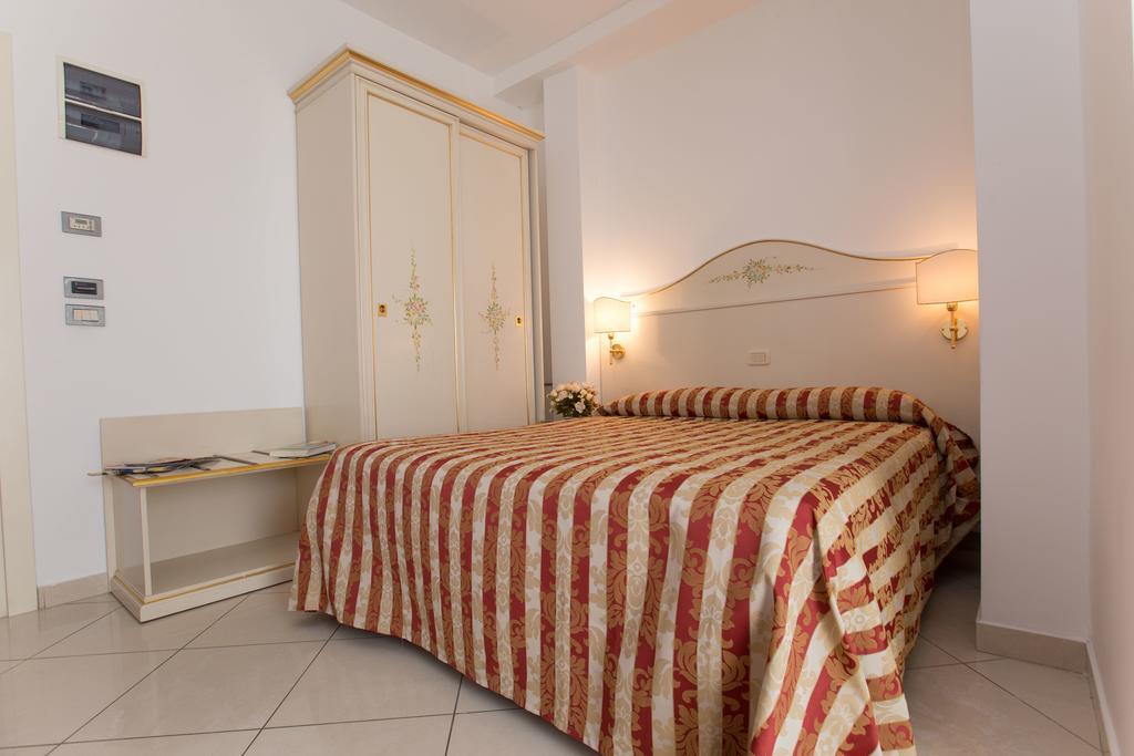 Hotel Metropol Sottomarina Dış mekan fotoğraf